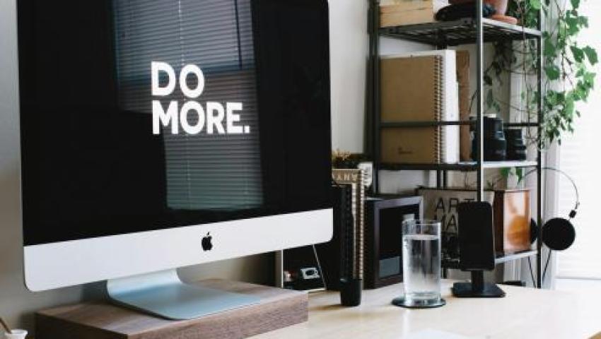 Building a Strong Brand Identity: Standing Out from the Crowd